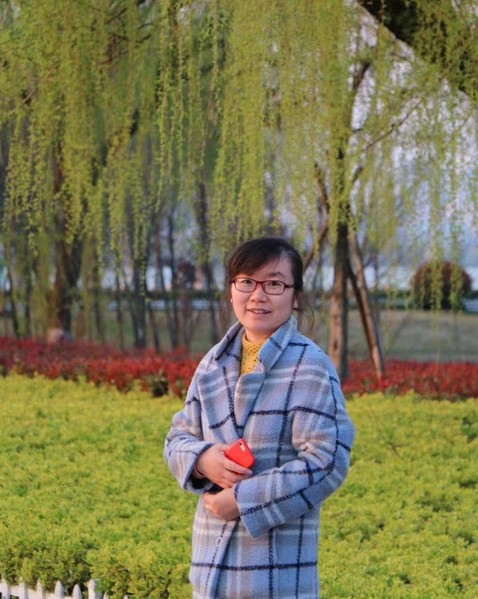 李   昂